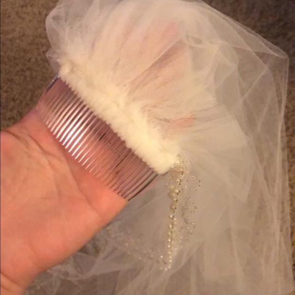 Bridal veil main image 4